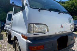 Mitsubishi Minicab Truck 1998