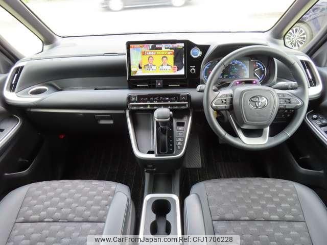 toyota voxy 2023 CFJ1706228 image 2