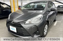 toyota vitz 2017 CFJ1858436