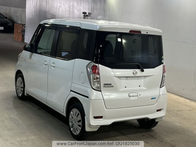 nissan dayz-roox 2014 CFJ1825030 image 2