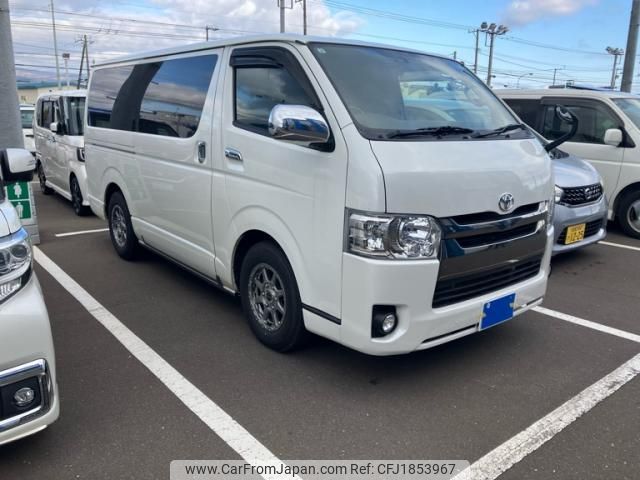 toyota regius 2016 CFJ1853967 image 1