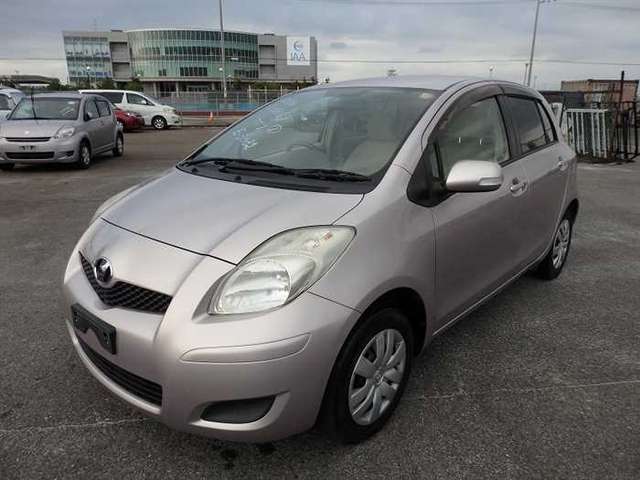 toyota vitz 2009 956647-8450 image 1