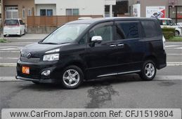 toyota voxy 2012 CFJ1519804