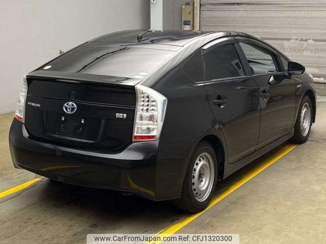 toyota prius 2012 CFJ1320300 image 2
