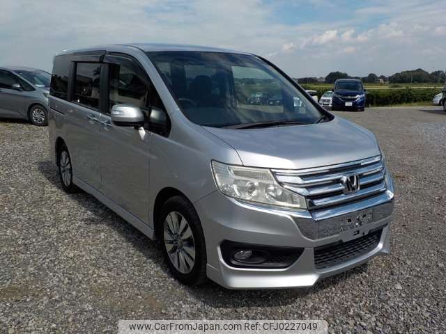 honda stepwagon 2013 -HONDA--Stepwgn DBA-RK6--RK6-1303915---HONDA--Stepwgn DBA-RK6--RK6-1303915- image 1