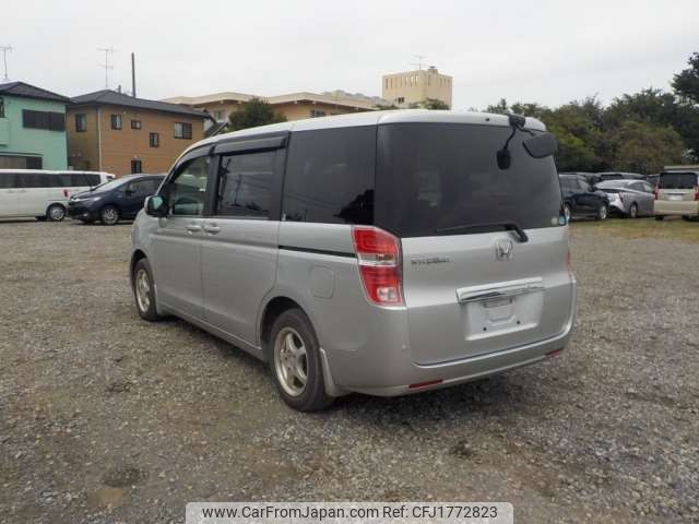 honda stepwagon 2011 CFJ1772823 image 2