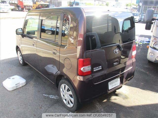toyota pixis-space 2011 CFJ0349257 image 2