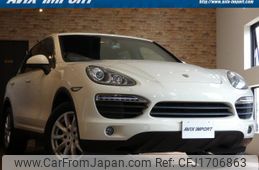 porsche cayenne 2011 CFJ1706863