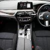 bmw 5-series 2018 quick_quick_DBA-JA20_WBAJA12070BJ18715 image 2