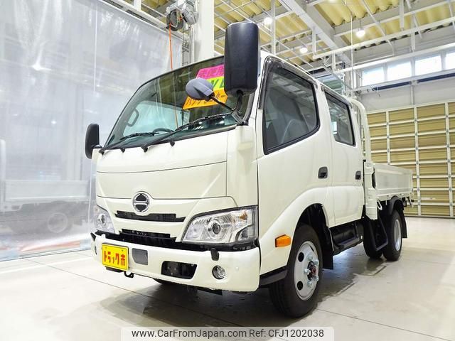 hino dutro 2024 GOO_NET_EXCHANGE_1230336A30250527W001 image 1