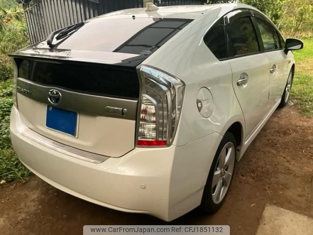 toyota prius-phv 2012 CFJ1851132 image 2