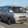 toyota hiace-wagon 1997 231122705 image 1