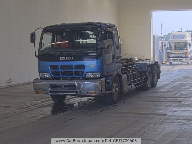isuzu giga 2003 CFJ1709608 image 1