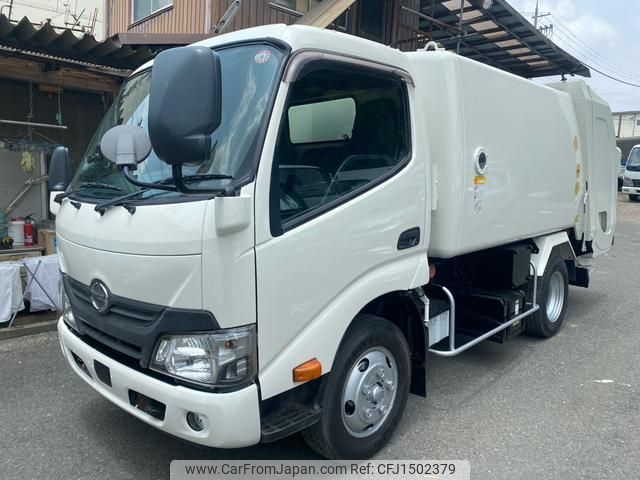 hino dutro 2017 CFJ1502379 image 1