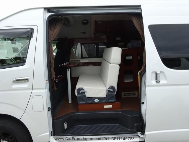 toyota hiace-van 2020 GOO_JP_700050416230250514001 image 1