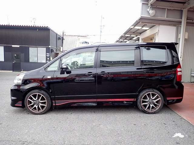 2012 Toyota Noah DBA-ZRR70W 2WD - Car Price $10,818 2012 Toyota Noah DBA-ZRR70W 2WD - Car Price $10,818
