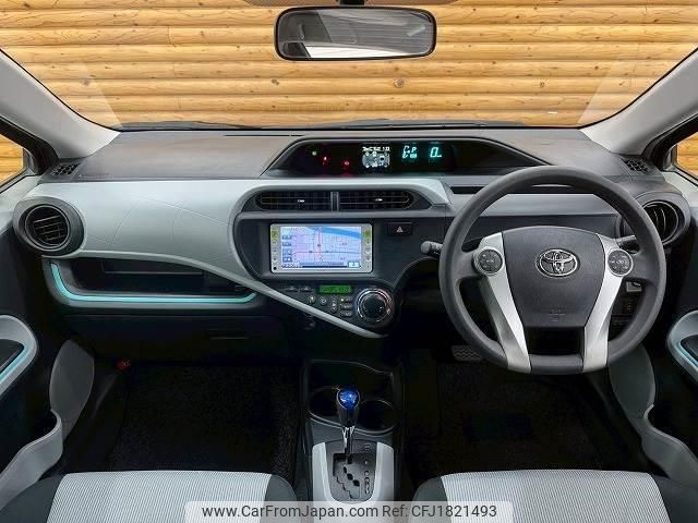 toyota aqua 2012 CFJ1821493 image 2