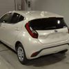 toyota aqua 2022 -TOYOTA--AQUA 6AA-MXPK11--MXPK11-2061840---TOYOTA--AQUA 6AA-MXPK11--MXPK11-2061840- image 6