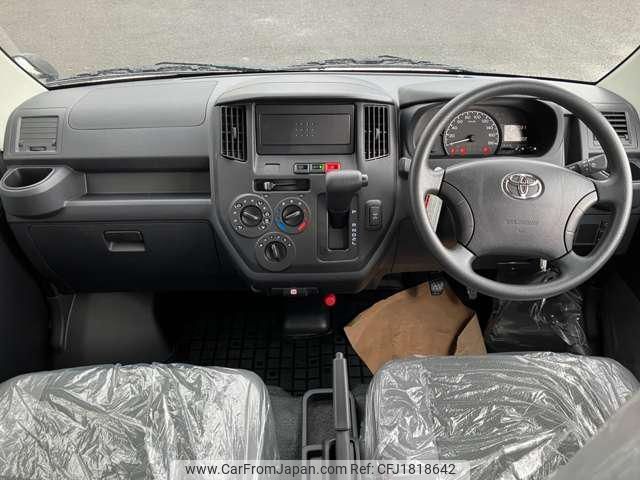 toyota townace-van 2025 CFJ1818642 image 2