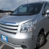 toyota noah 2008 Y2025020031F-12 image 1