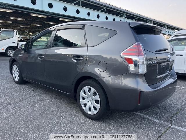 toyota prius-α 2018 quick_quick_DAA-ZVW41W_ZVW41-0068740 image 2