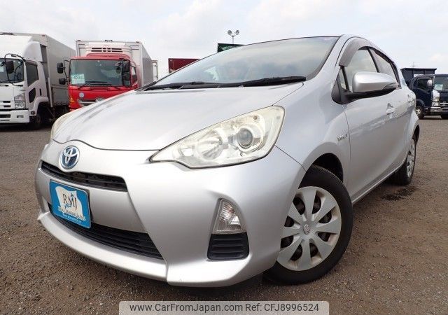 toyota aqua 2013 REALMOTOR_N2023090126A-24 image 1