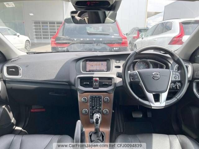 volvo v40 2017 -VOLVO--Volvo V40 DBA-MB4154T--YV1MV2920H2433559---VOLVO--Volvo V40 DBA-MB4154T--YV1MV2920H2433559- image 2
