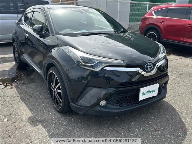 toyota c-hr 2017 -TOYOTA--C-HR DAA-ZYX10--ZYX10-2063157---TOYOTA--C-HR DAA-ZYX10--ZYX10-2063157- image 1