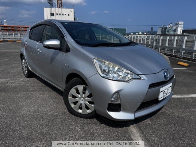 toyota aqua 2012 CFJ1600034 image 1