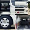 toyota hiace-van 2013 504928-923736 image 4