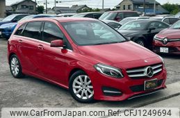 mercedes-benz b-class 2015 GOO_JP_700070884830250604009