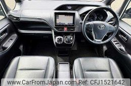 toyota esquire 2017 CFJ1521642
