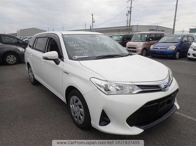 toyota corolla-fielder 2018 CFJ1837455 image 1