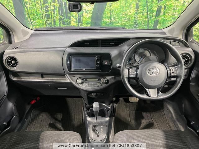 toyota vitz 2017 CFJ1853807 image 2