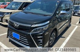 toyota voxy 2018 CFJ1489985