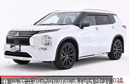 mitsubishi outlander-phev 2023 CFJ1808032