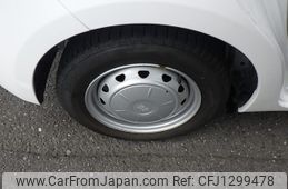 toyota vitz 2018 NIKYO_ST62416