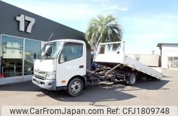 hino dutro 2018 CFJ1809748
