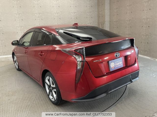 toyota prius 2016 -TOYOTA--Prius DAA-ZVW50--ZVW50-8039778---TOYOTA--Prius DAA-ZVW50--ZVW50-8039778- image 2