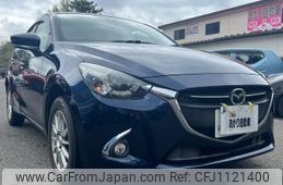 mazda demio 2015 GOO_JP_700090373030250504001