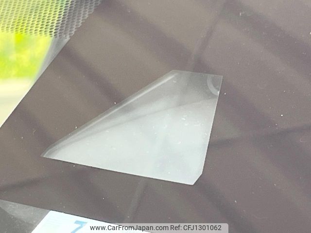 toyota c-hr 2020 -TOYOTA--C-HR 6AA-ZYX11--ZYX11-2022761---TOYOTA--C-HR 6AA-ZYX11--ZYX11-2022761- image 2