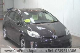 toyota prius 2013 -TOYOTA--Prius ZVW30--5666999---TOYOTA--Prius ZVW30--5666999-