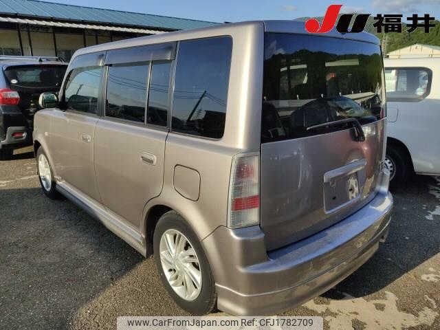 toyota bb 2005 CFJ1782709 image 2
