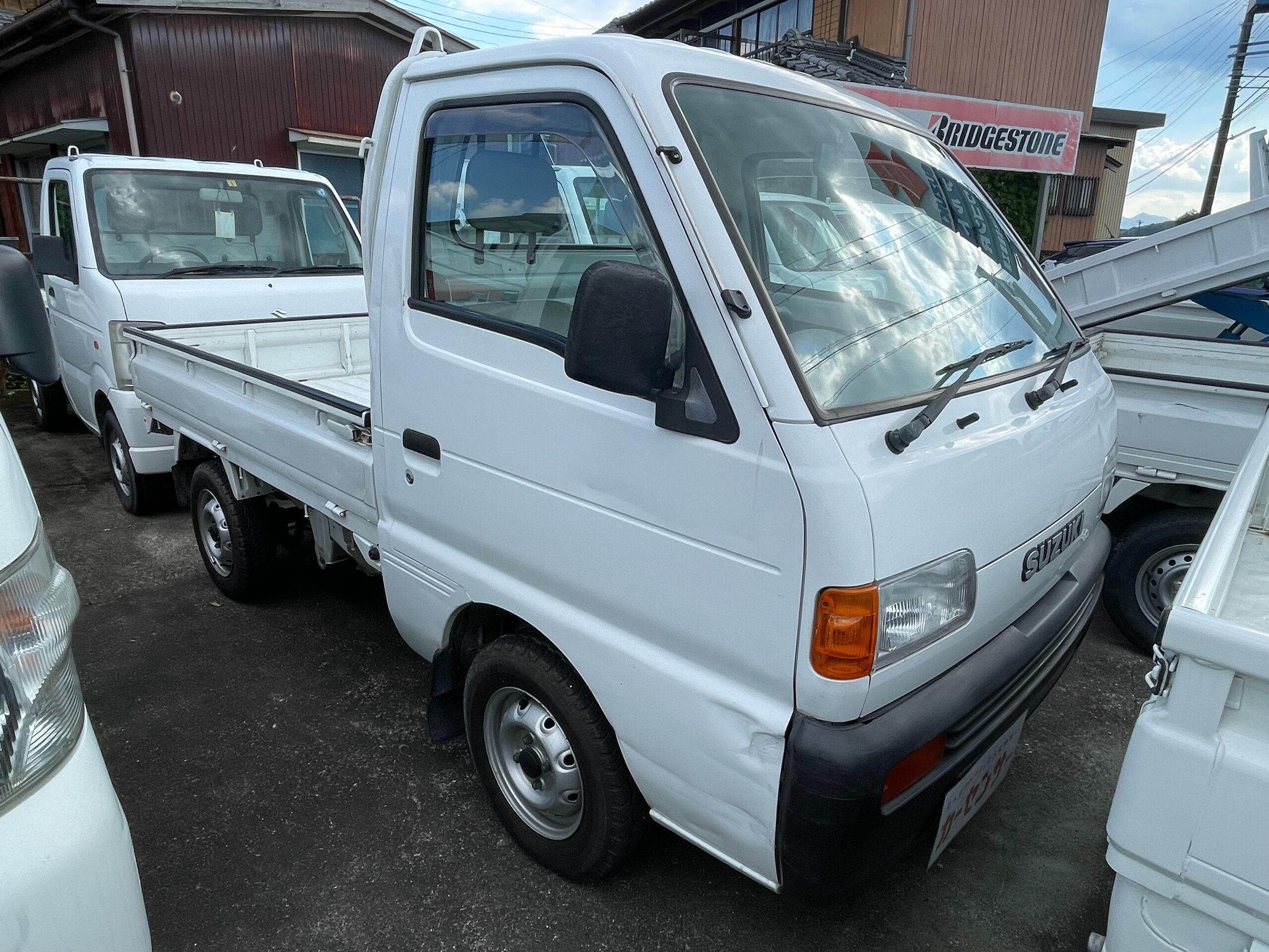 car_017e0274-01e2-41e0-b4d5-