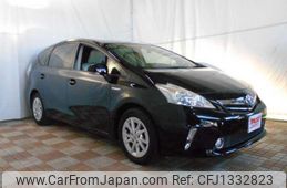 toyota prius-α 2012 CFJ1332823