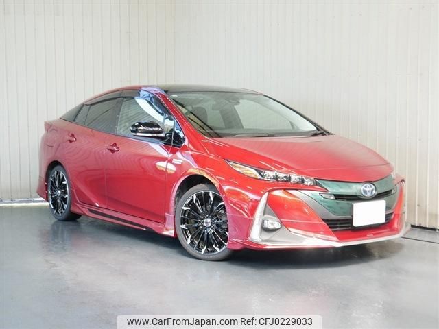 toyota prius-phv 2018 quick_quick_DLA-ZVW52_ZVW52-3068042 image 1