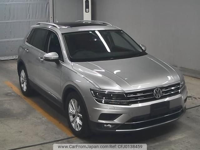 volkswagen tiguan 2018 -VOLKSWAGEN--VW Tiguan WVGZZZ5NZJW874878---VOLKSWAGEN--VW Tiguan WVGZZZ5NZJW874878- image 1