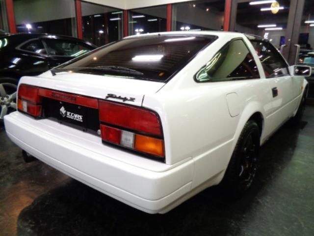 Used NISSAN FAIRLADY Z 1985/Nov CFJ9045261 in good condition for sale