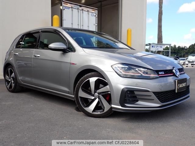 volkswagen golf-gti 2018 quick_quick_ABA-AUCHH_WVWZZZAUZJW126896 image 1