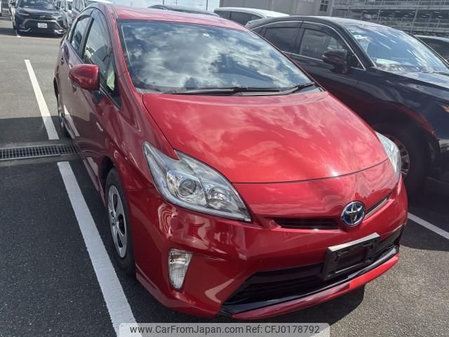 toyota prius 2015 quick_quick_DAA-ZVW30_ZVW30-1953889 image 2